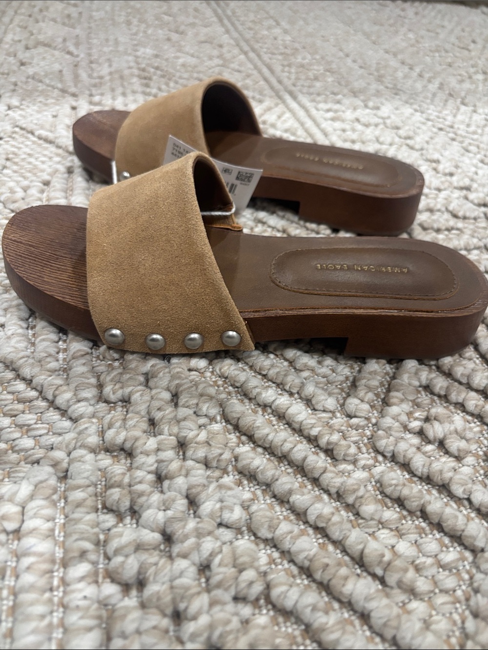 New w Tags!! American Eagle Outfitters Tan Suede Studded Slide Clogs